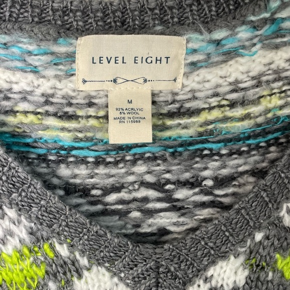 Gorgeous sweater - Picture 4 of 6